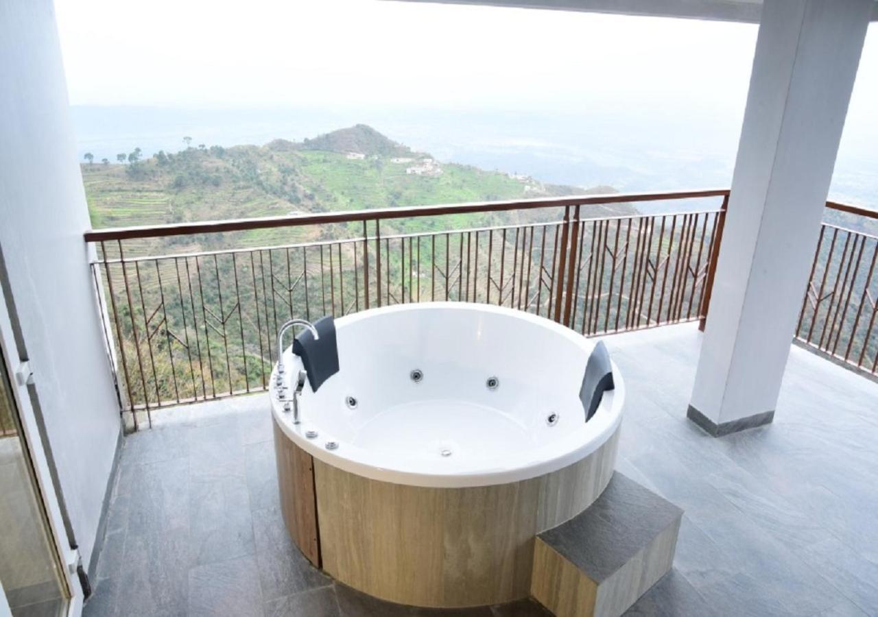 Timber Trail Heights & Terraces-Cable Car Escape Hotel Parwanoo Exterior photo